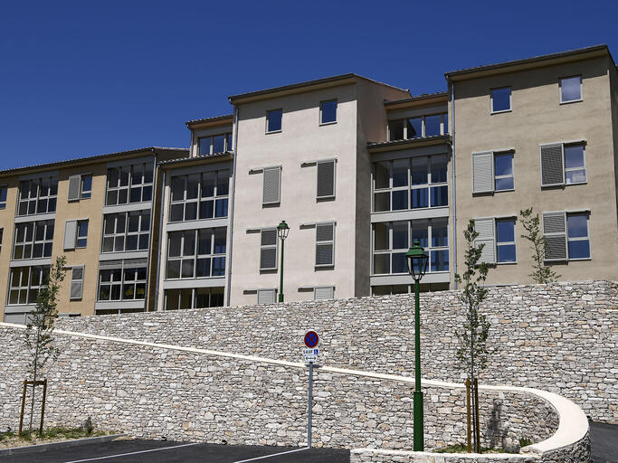 14 Social Housing Units in Ménerbes
