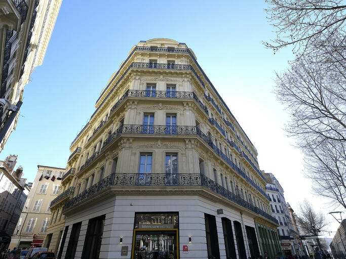 Réhabilitation d'un ancien immeuble d'habitations en "Hôtel MERCURE" à Marseille