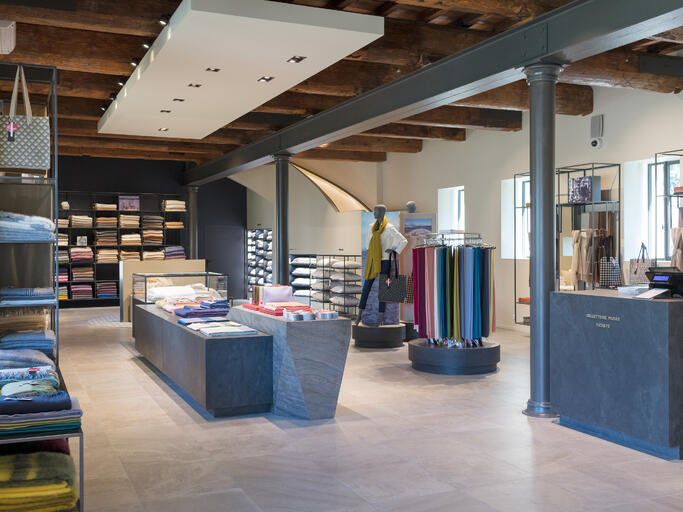 Shop-museum of the "Manufacture Brun De Vian Tiran" in L'isle-sur-la-sorgue