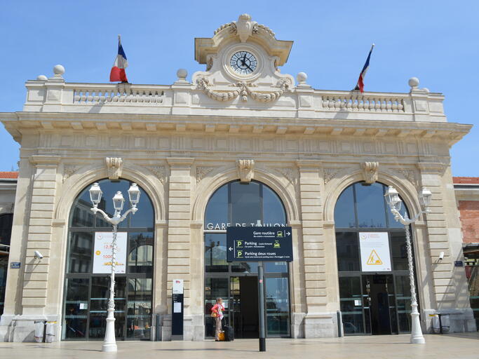 Exchange Hub in Toulon