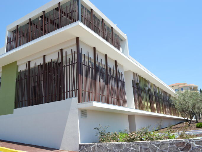 Aubenas Parking in Fréjus